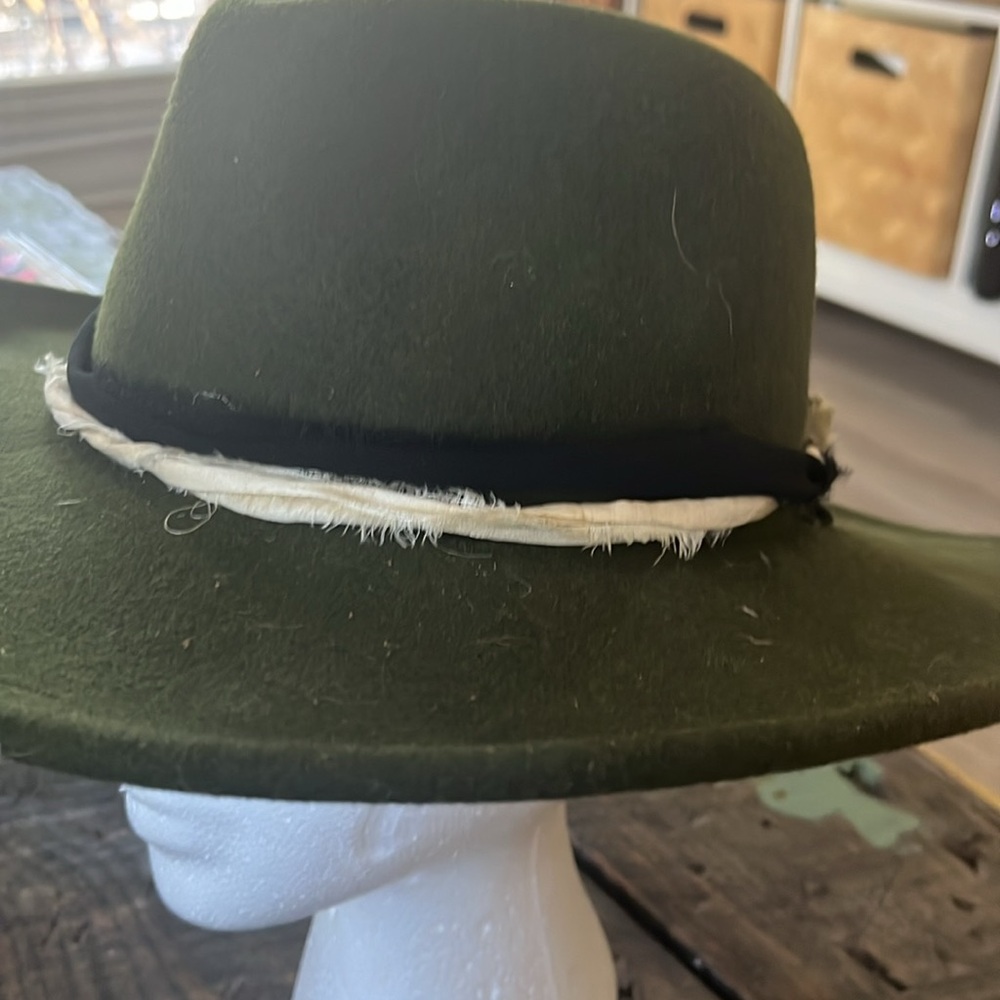 Fedora Hat - Picture 2 of 6